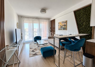 Kiadó lakás Lőportár utca – nappali és hatalmas erkély